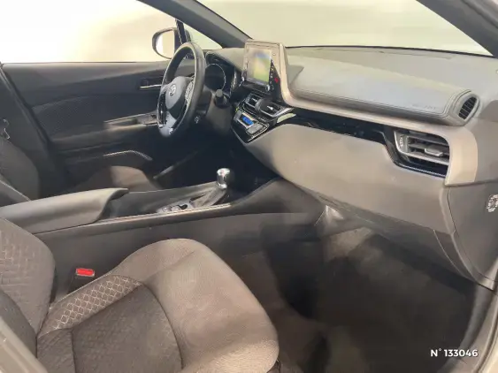 TOYOTA C-HR - voiture d'occasion - Photo 10