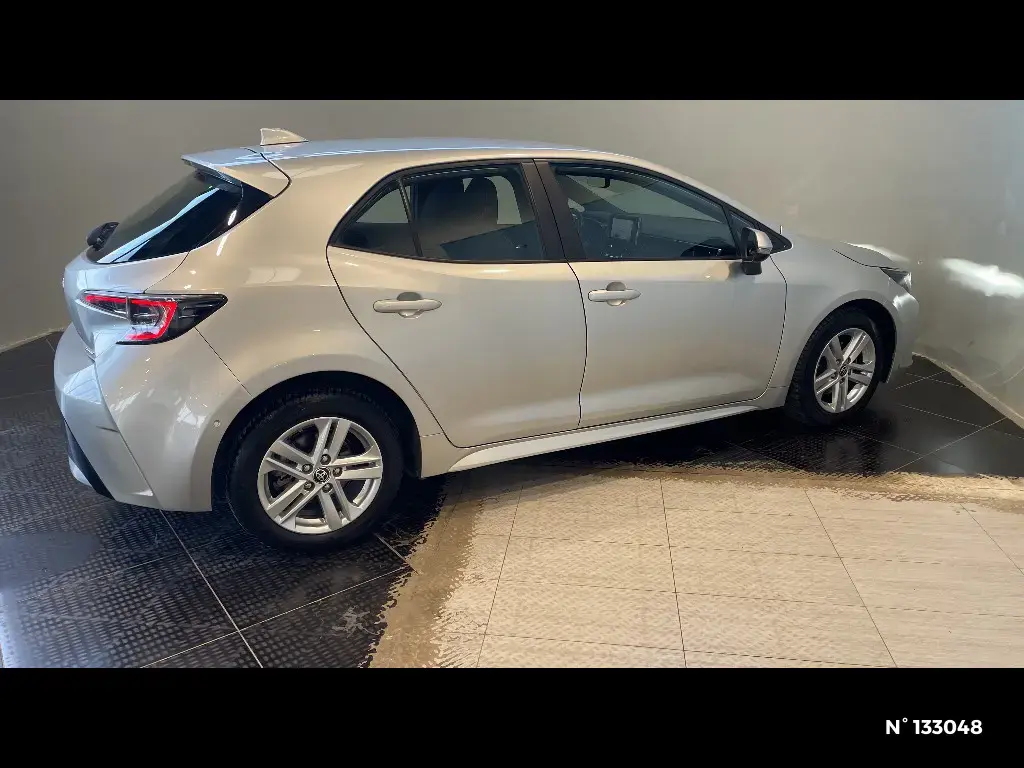TOYOTA COROLLA XII - Miniature 3
