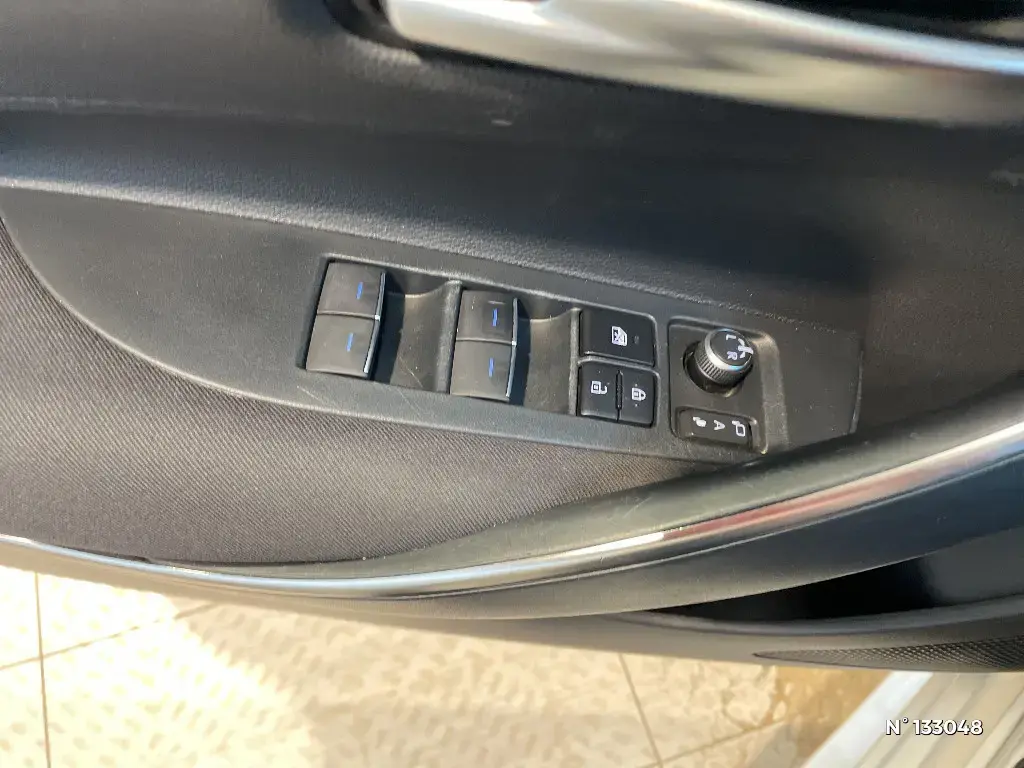 TOYOTA COROLLA XII - Miniature 12