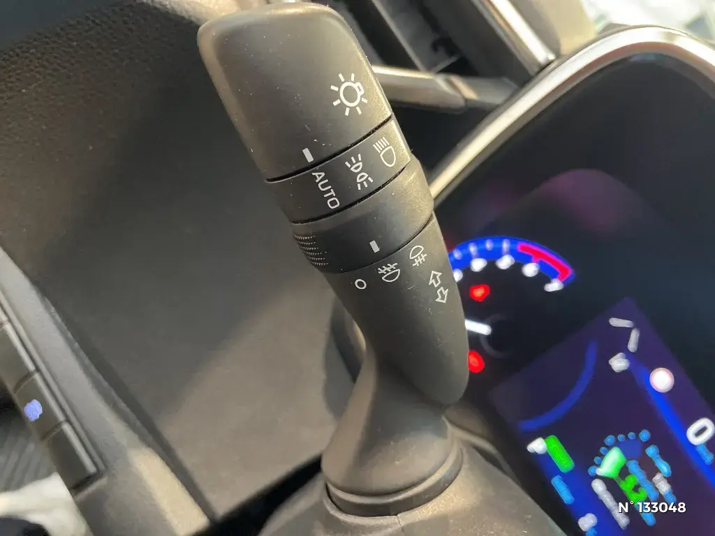 TOYOTA COROLLA XII - Miniature 15