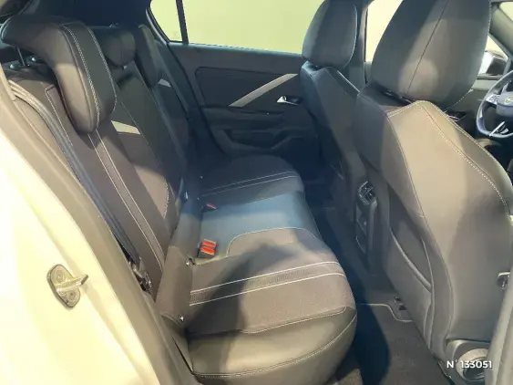 OPEL ASTRA L - voiture d'occasion - Photo 11