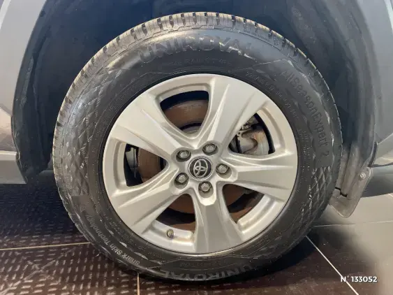 TOYOTA RAV4 V - voiture d'occasion - Photo 8