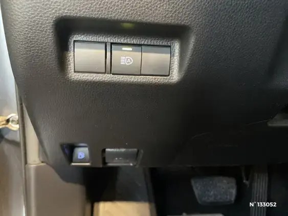 TOYOTA RAV4 V - voiture d'occasion - Photo 15