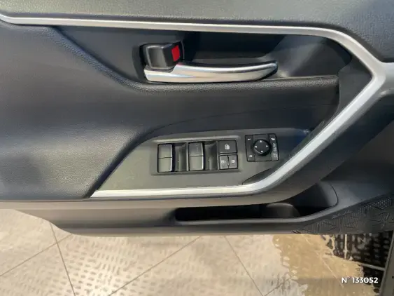 TOYOTA RAV4 V - voiture d'occasion - Photo 31