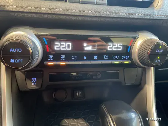 TOYOTA RAV4 V - voiture d'occasion - Photo 37