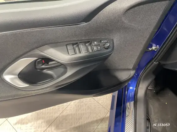 TOYOTA YARIS IV - voiture d'occasion - Photo 31