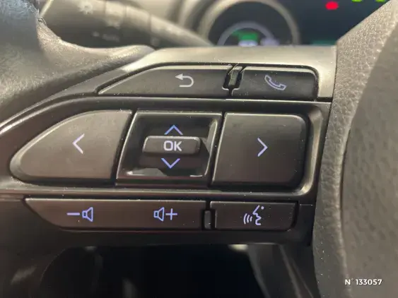 TOYOTA YARIS IV - voiture d'occasion - Photo 32