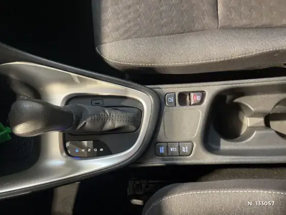 TOYOTA YARIS IV - voiture d'occasion - Photo 41