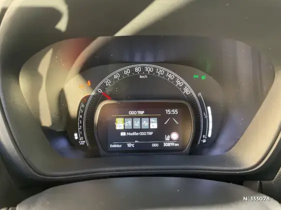 TOYOTA AYGO X - voiture d'occasion - Photo 12