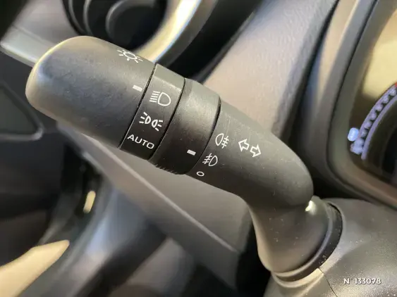 TOYOTA AYGO X - voiture d'occasion - Photo 39