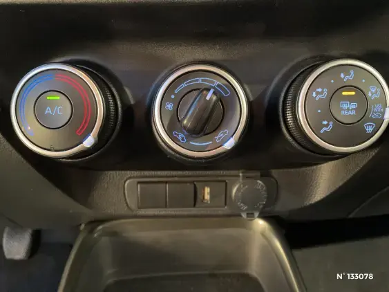 TOYOTA AYGO X - voiture d'occasion - Photo 40