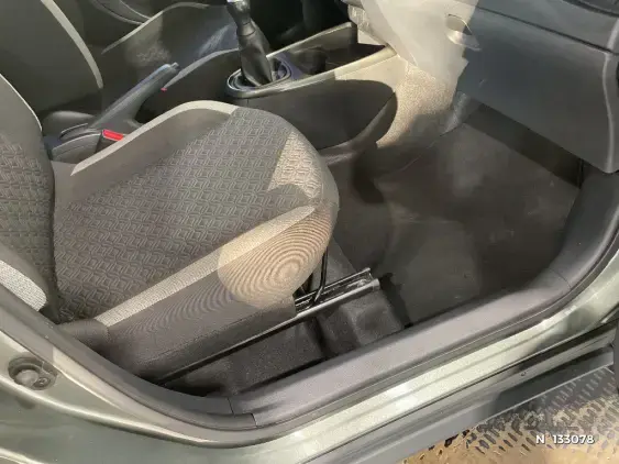 TOYOTA AYGO X - voiture d'occasion - Photo 26