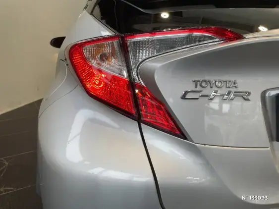 TOYOTA C-HR - voiture d'occasion - Photo 29