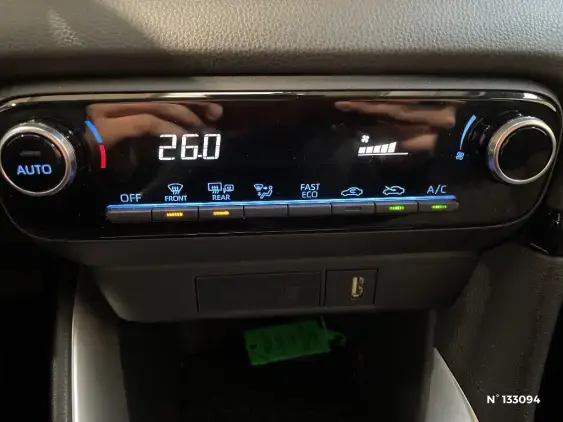 TOYOTA YARIS IV - voiture d'occasion - Photo 37