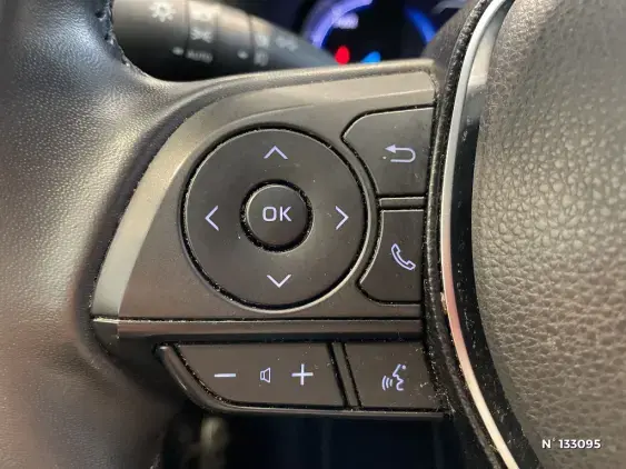 TOYOTA RAV4 V - voiture d'occasion - Photo 32