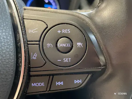 TOYOTA RAV4 V - voiture d'occasion - Photo 33