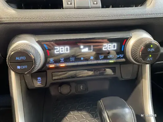 TOYOTA RAV4 V - voiture d'occasion - Photo 36