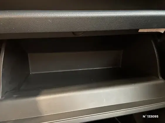 TOYOTA RAV4 V - voiture d'occasion - Photo 42