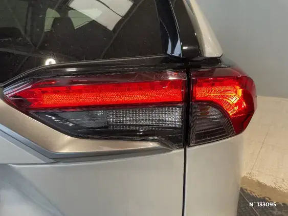 TOYOTA RAV4 V - voiture d'occasion - Photo 26