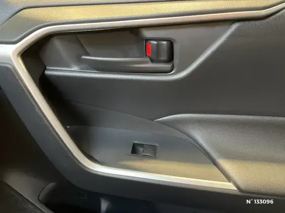 TOYOTA RAV4 V - voiture d'occasion - Photo 34