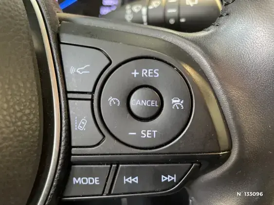 TOYOTA RAV4 V - voiture d'occasion - Photo 37