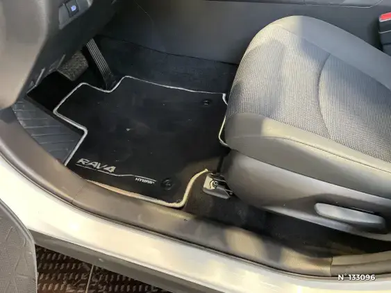 TOYOTA RAV4 V - voiture d'occasion - Photo 27