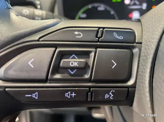 TOYOTA YARIS IV - voiture d'occasion - Photo 32