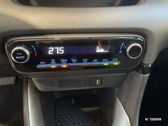 TOYOTA YARIS IV - voiture d'occasion - Photo 36