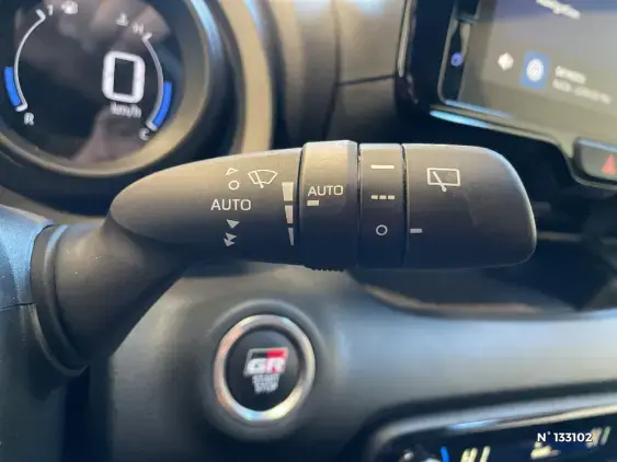 TOYOTA YARIS IV - voiture d'occasion - Photo 35