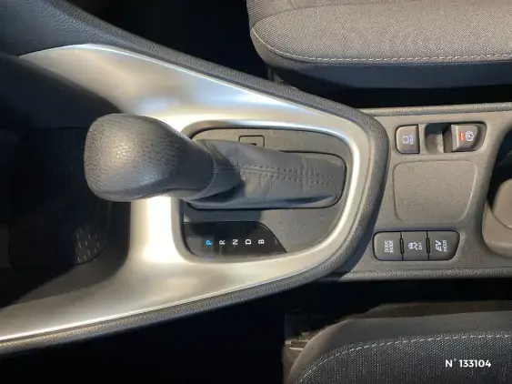 TOYOTA YARIS IV - voiture d'occasion - Photo 41