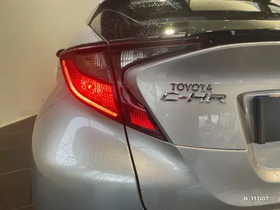 TOYOTA C-HR - voiture d'occasion - Photo 29
