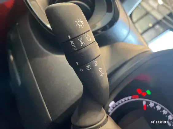 TOYOTA AYGO X - voiture d'occasion - Photo 34