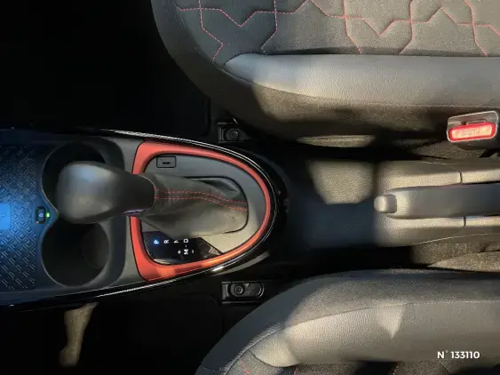 TOYOTA AYGO X - voiture d'occasion - Photo 41