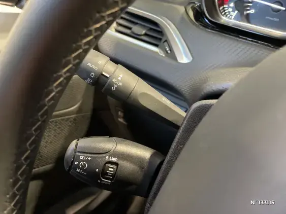PEUGEOT 2008 - voiture d'occasion - Photo 41
