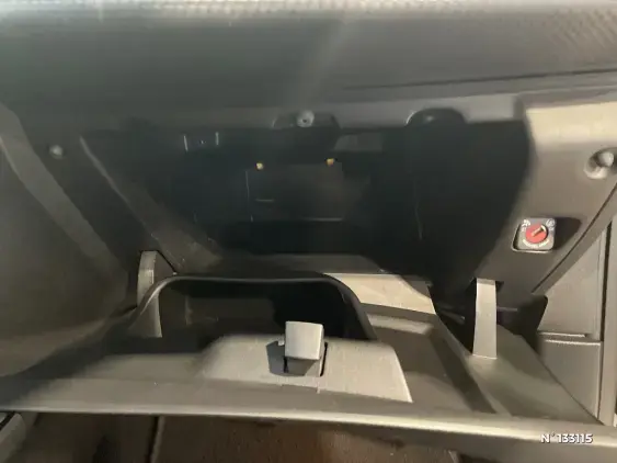 PEUGEOT 2008 - voiture d'occasion - Photo 27