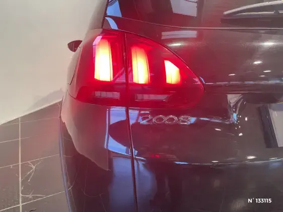 PEUGEOT 2008 - voiture d'occasion - Photo 29