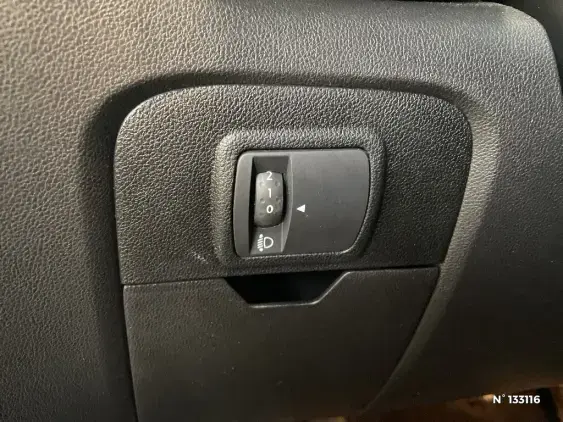 RENAULT SCENIC IV - voiture d'occasion - Photo 15