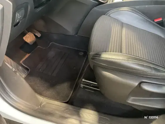 RENAULT SCENIC IV - voiture d'occasion - Photo 28