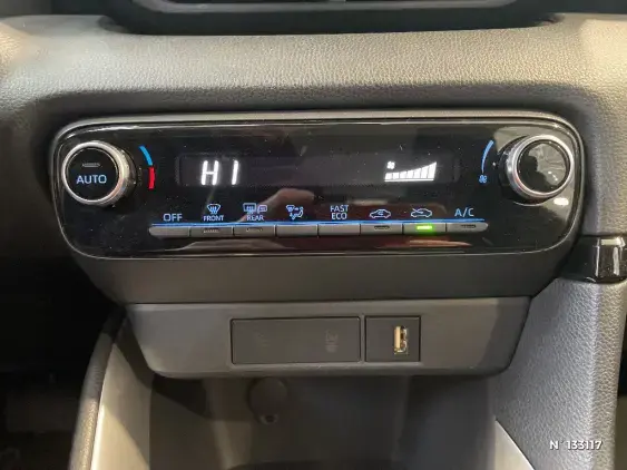 TOYOTA YARIS IV - voiture d'occasion - Photo 31