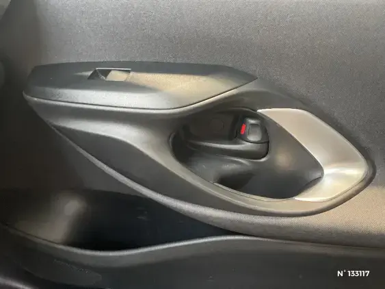 TOYOTA YARIS IV - voiture d'occasion - Photo 35