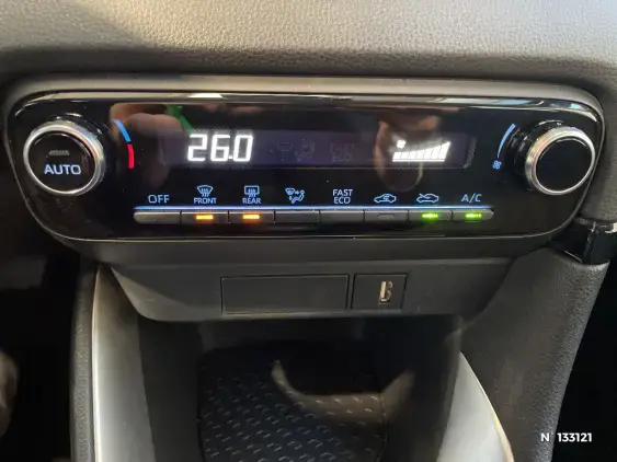 TOYOTA YARIS IV - voiture d'occasion - Photo 36