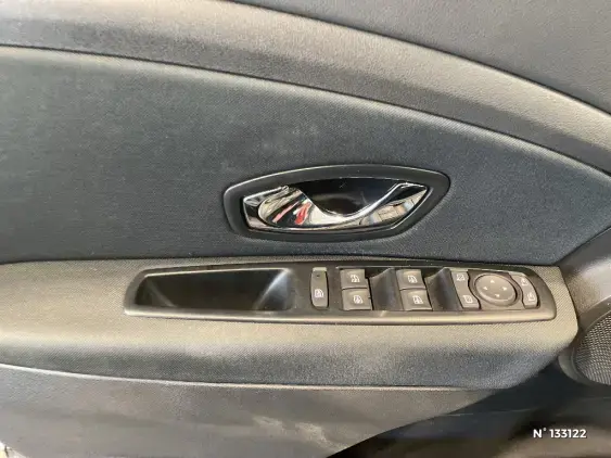 RENAULT MEGANE III - voiture d'occasion - Photo 35