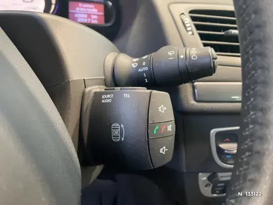 RENAULT MEGANE III - voiture d'occasion - Photo 38