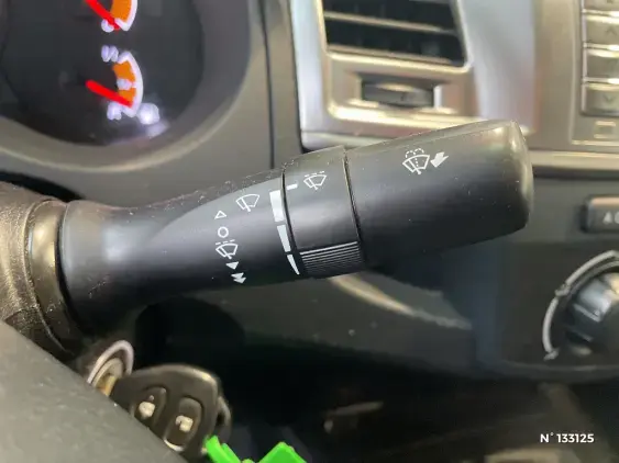 TOYOTA HILUX VII - voiture d'occasion - Photo 37