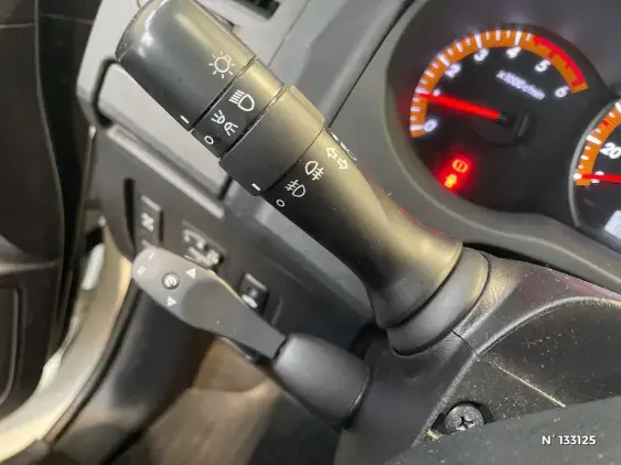 TOYOTA HILUX VII - voiture d'occasion - Photo 38