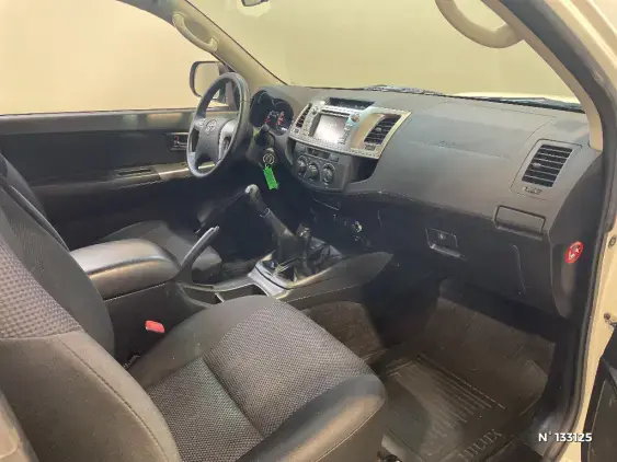 TOYOTA HILUX VII - voiture d'occasion - Photo 10