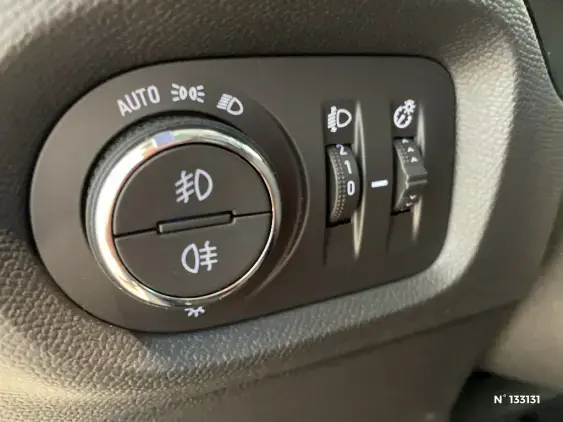 OPEL CORSA F - voiture d'occasion - Photo 32