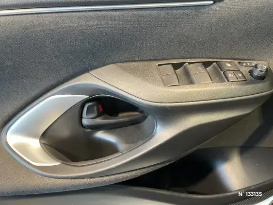 TOYOTA YARIS IV - voiture d'occasion - Photo 36