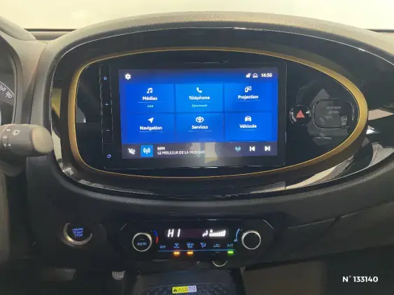 TOYOTA AYGO X - voiture d'occasion - Photo 13