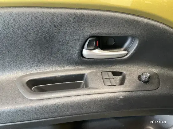 TOYOTA AYGO X - voiture d'occasion - Photo 36